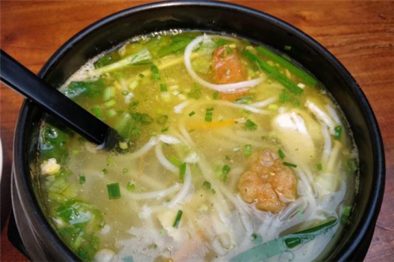 蒙秀才过桥米线